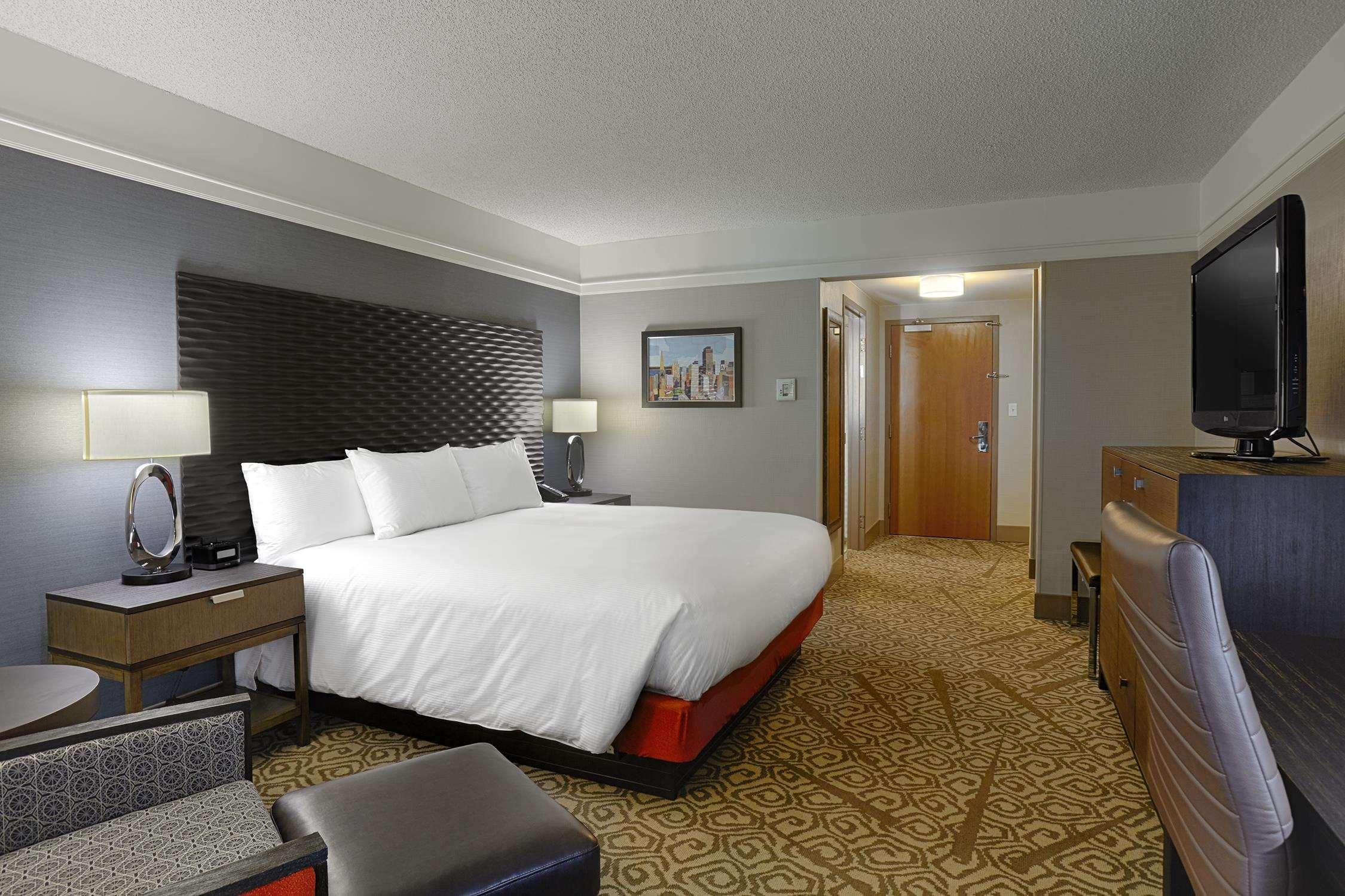 Doubletree By Hilton San Francisco Airport North Bayfront Hotell Brisbane Exteriör bild