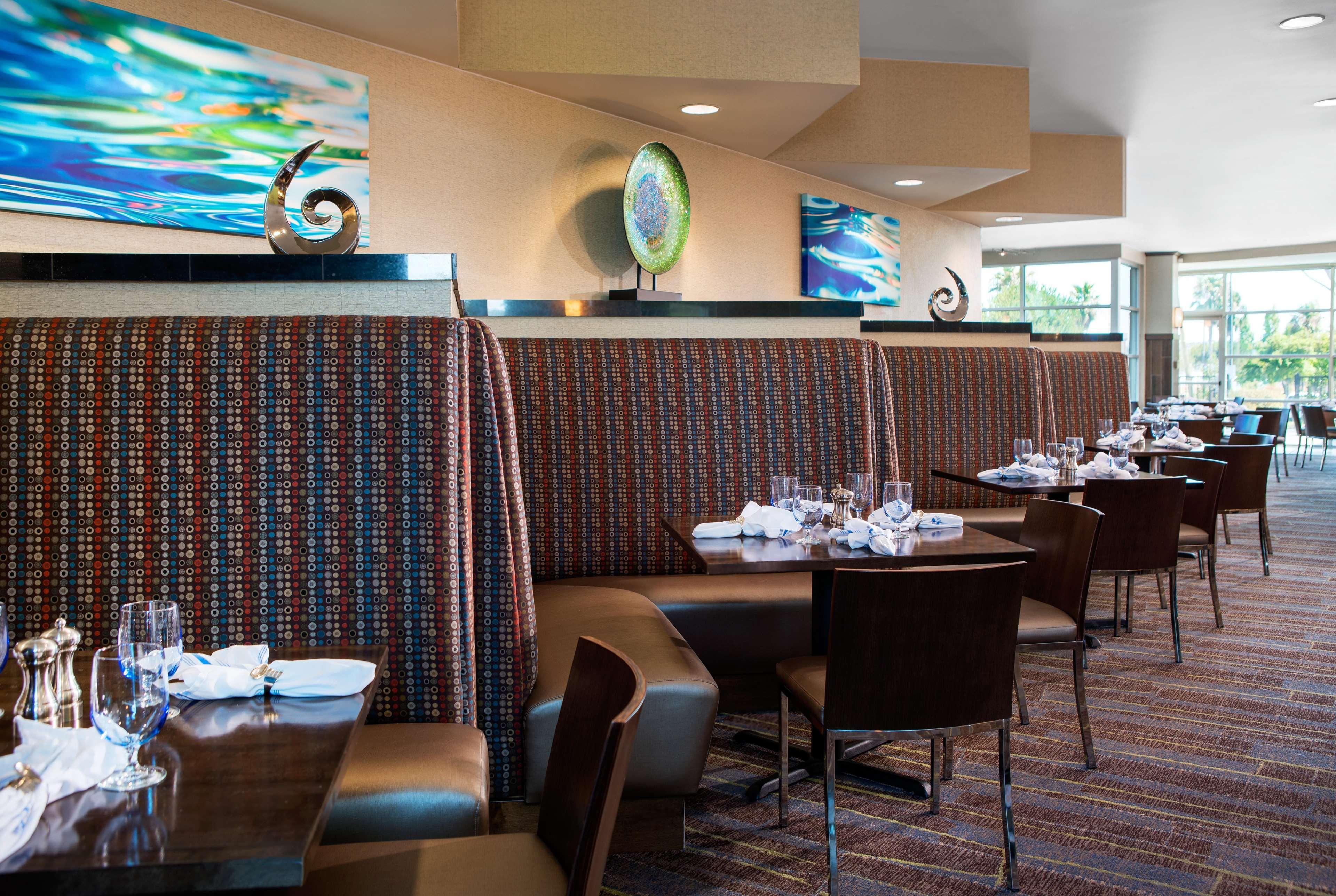 Doubletree By Hilton San Francisco Airport North Bayfront Hotell Brisbane Exteriör bild