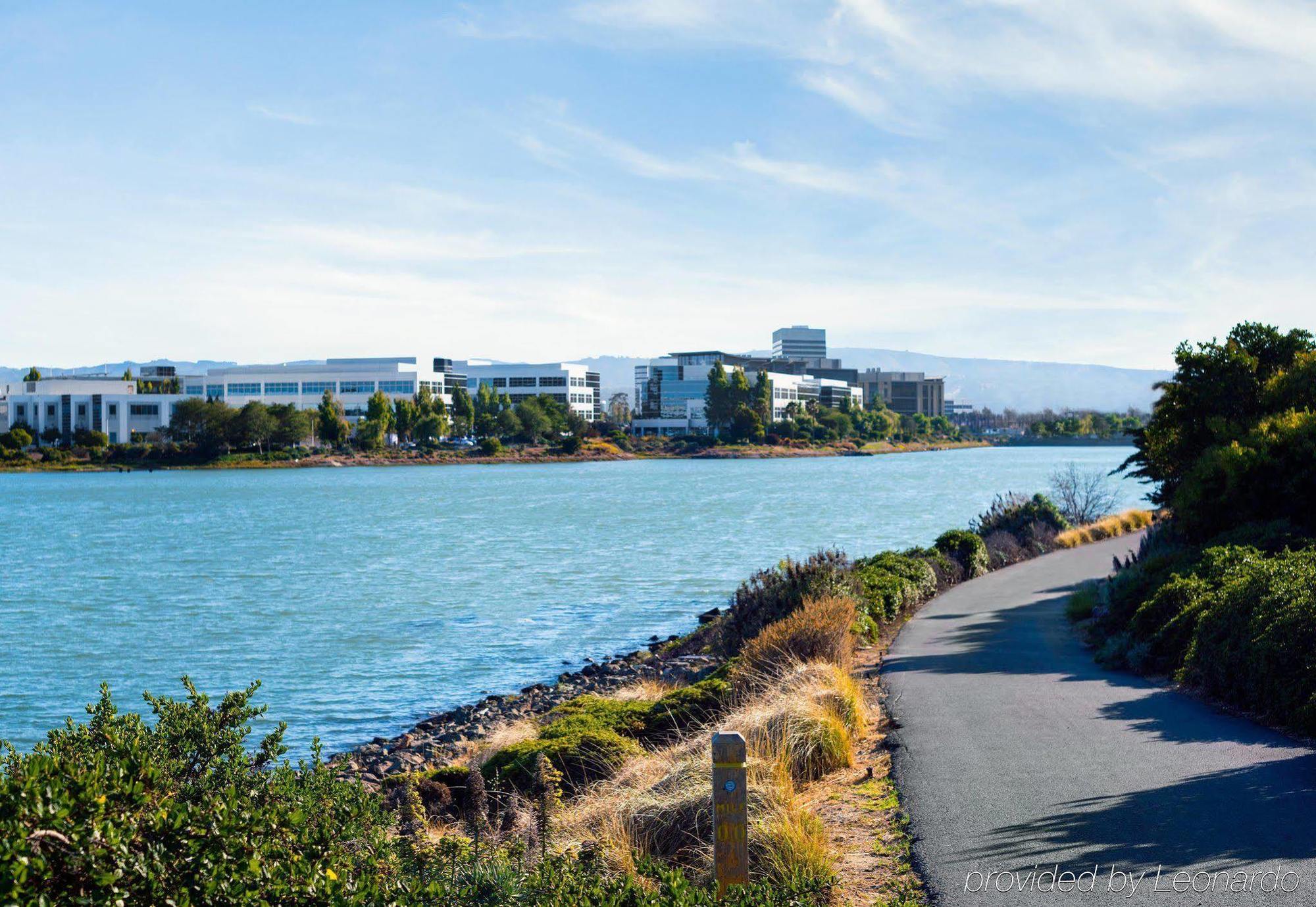 Doubletree By Hilton San Francisco Airport North Bayfront Hotell Brisbane Exteriör bild